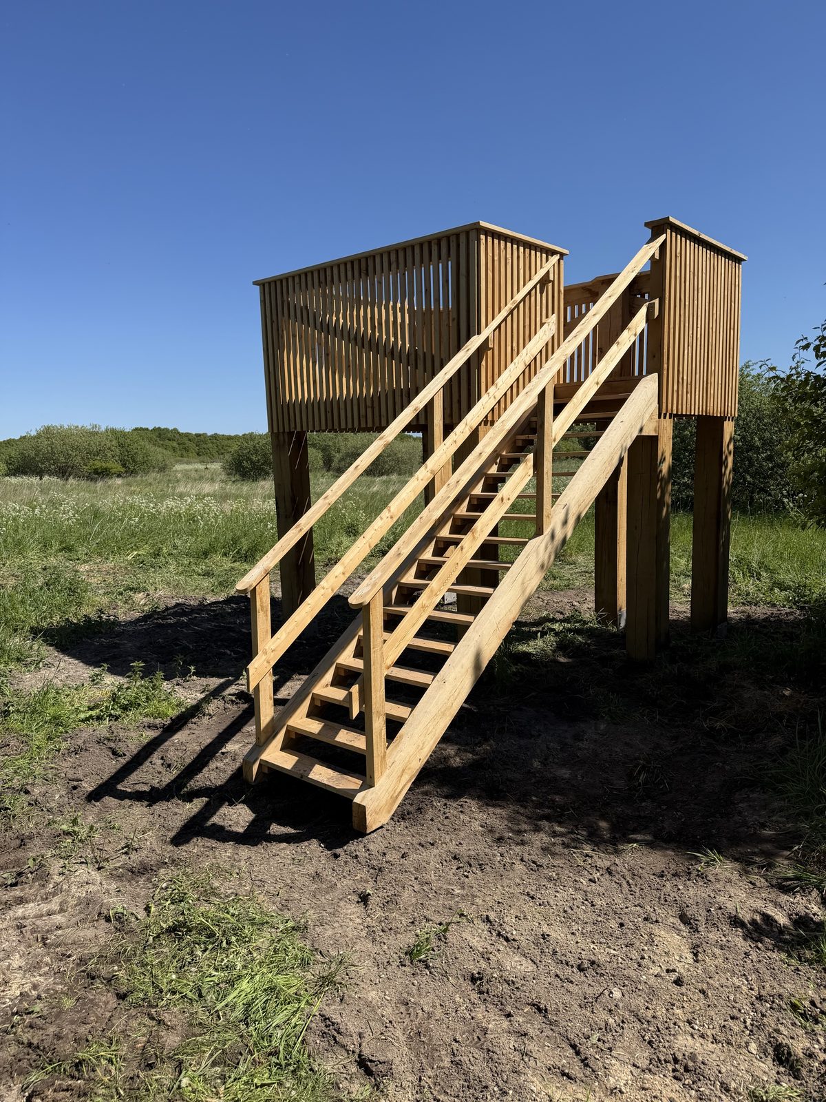 Udsigtstårnet med trappe i egetræ